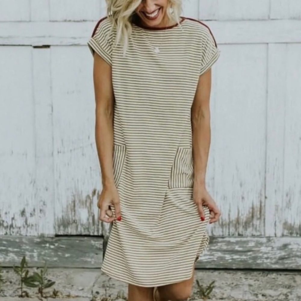 Roolee Striped T Shirt Dress Pockets Short Sleeve Cuffed Yellow White Large